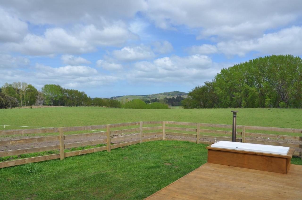 Renagour Cottage - Farmstay With Hot Tub! Уонгануи Экстерьер фото